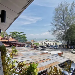 Guest house 8 Boutique By The Sea